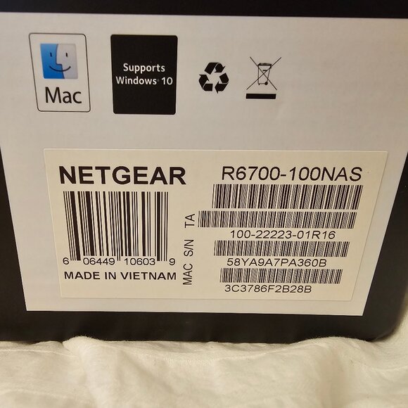 Netgear Nighthawk AC1750 Wifi Router - R6700 - Picture 5 of 10